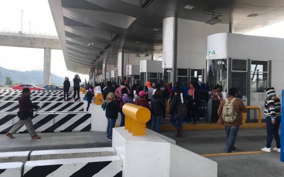 Pese a operativos, persiste toma de casetas en diferentes plazas de cobro