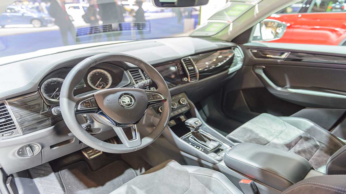 Por falla en palanca del pedal de freno, Profeco llama a revisar estos autos