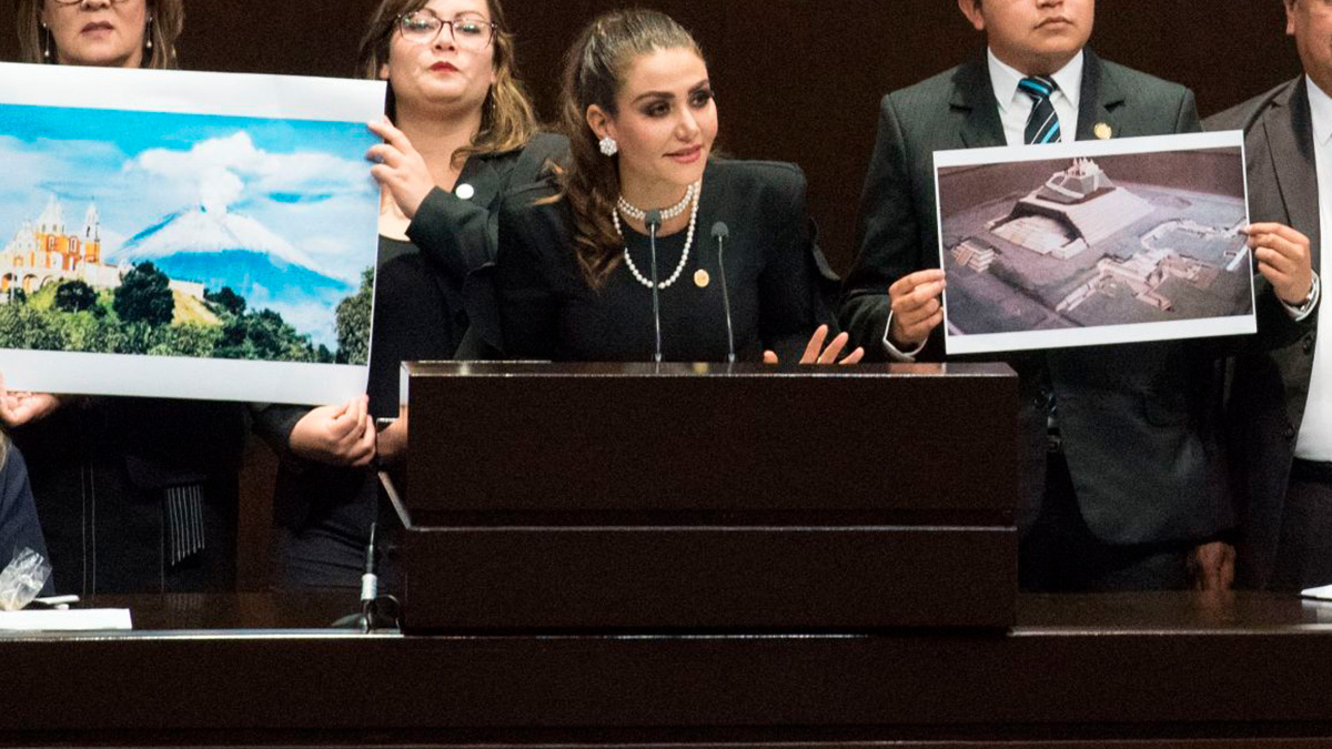 Le aventaron harina: llaman a diputada “Lady Montaje” por este video