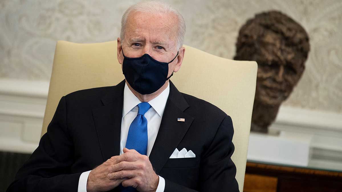 Biden califica de “neardentales” a Texas y Mississippi por relajación de medidas Covid