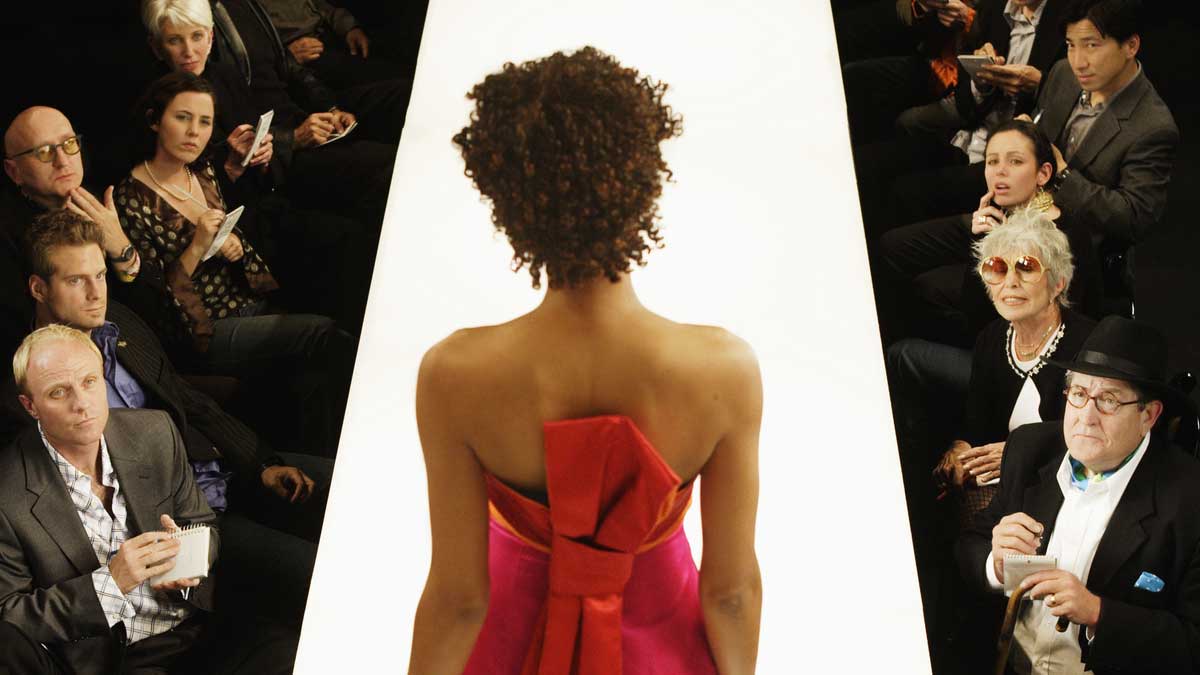 Clara Louise, la joven que pasó de ser empleada de limpieza a modelo internacional