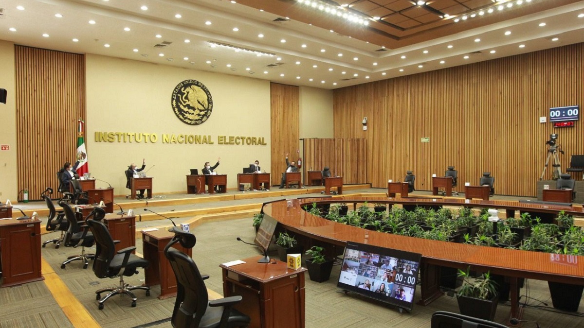 INE aprueba sustituir 98 candidaturas, entre ellas la de un diputado acusado de violación de menores