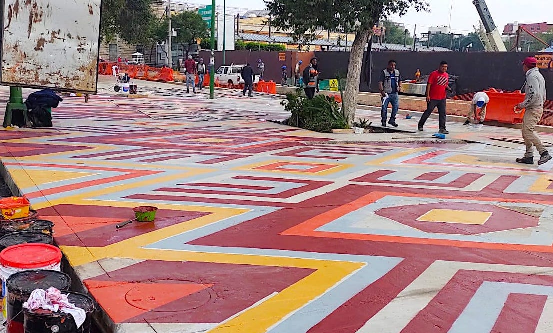 Avanza en CDMX la recuperación de espacios peatonales, con luz y color en el pavimento y asfalto