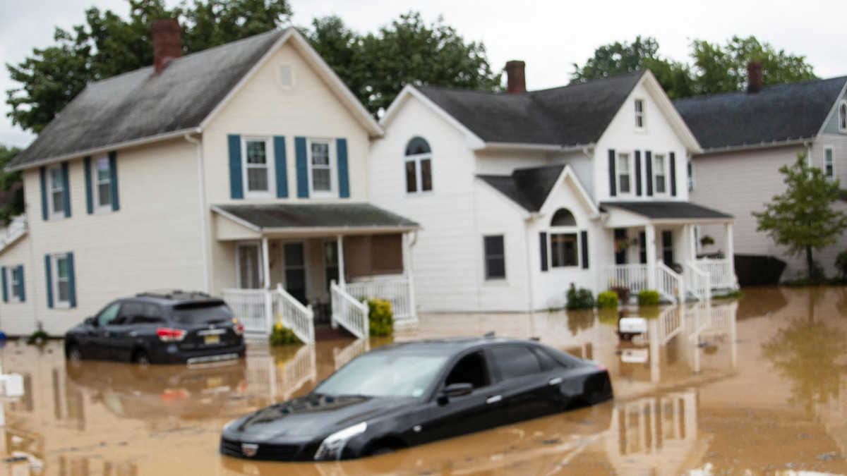 Dolor en Tennessee: inundaciones dejan al menos 21 muertos y decenas de desaparecidos