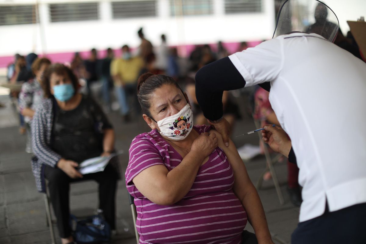 México registra disminución de contagios por COVID-19