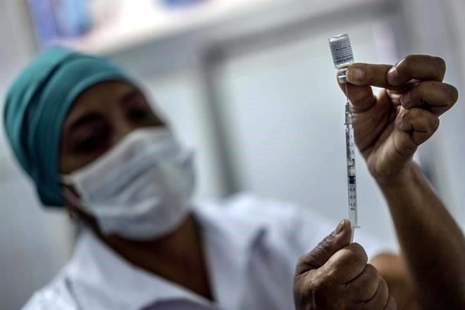 Avala Cofepris uso de emergencia de vacuna cubana Soberana