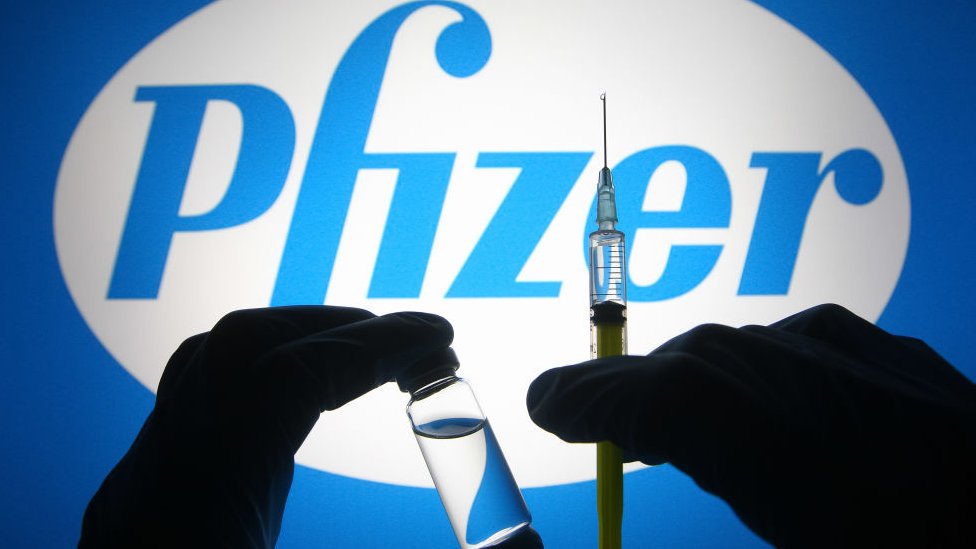 Pfizer planea cuadriplicar el precio de su vacuna anticovid