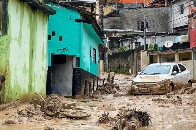 Dejan lluvias en Brasil 36 muertos