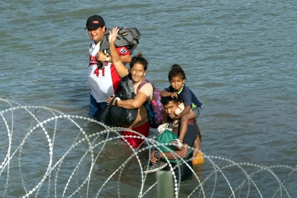 Aceptará EU solicitudes de asilo de migrantes en México
