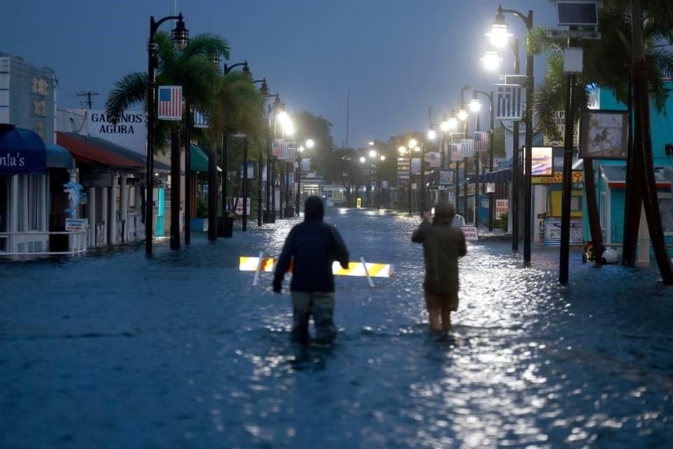 ‘Idalia’ toca tierra en Florida como huracán categoría 3