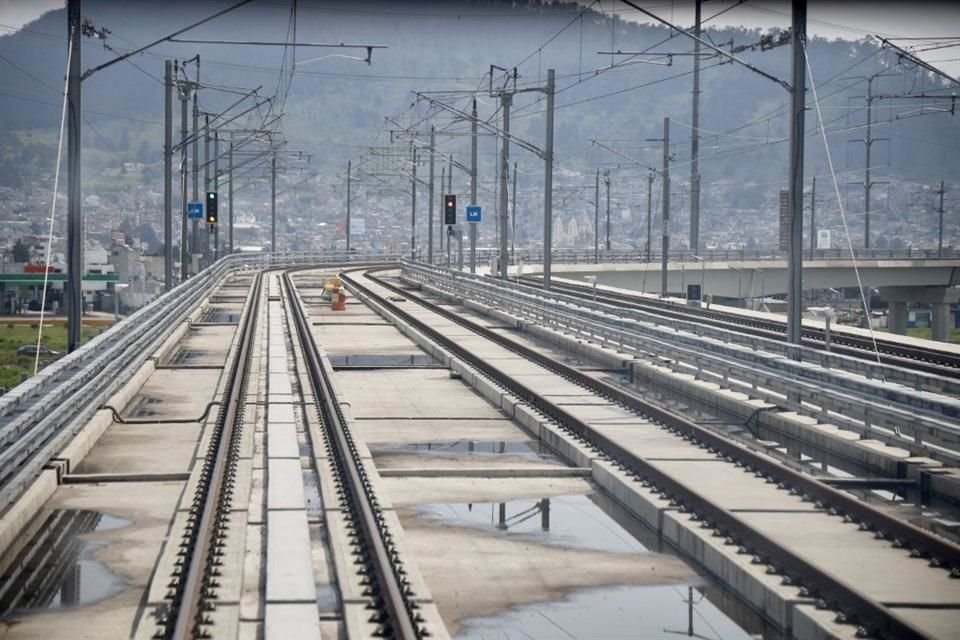 Si IP no quiere, militares toman trenes de pasajeros