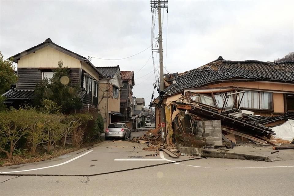 Sacude terremoto a Japón y activa alerta de tsunami