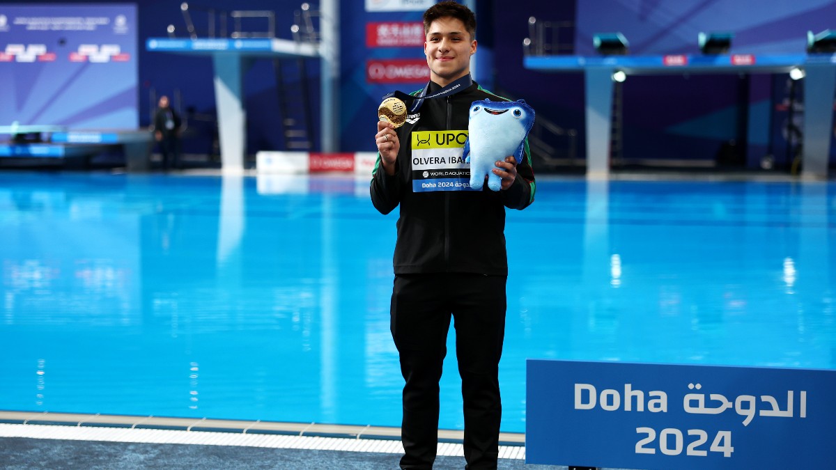 Osmar Olvera se lleva el oro en el Mundial de Natación Doha 2024