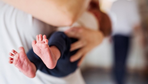El Senado ha avanzado en la aprobación de una licencia de paternidad de 20 días