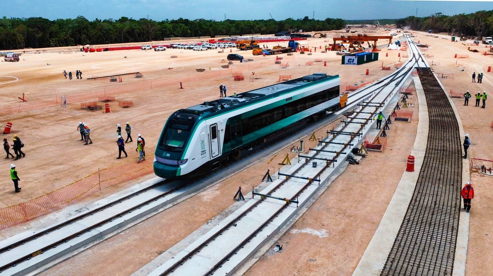 AMLO asegura que Tren Maya operará completo en agosto