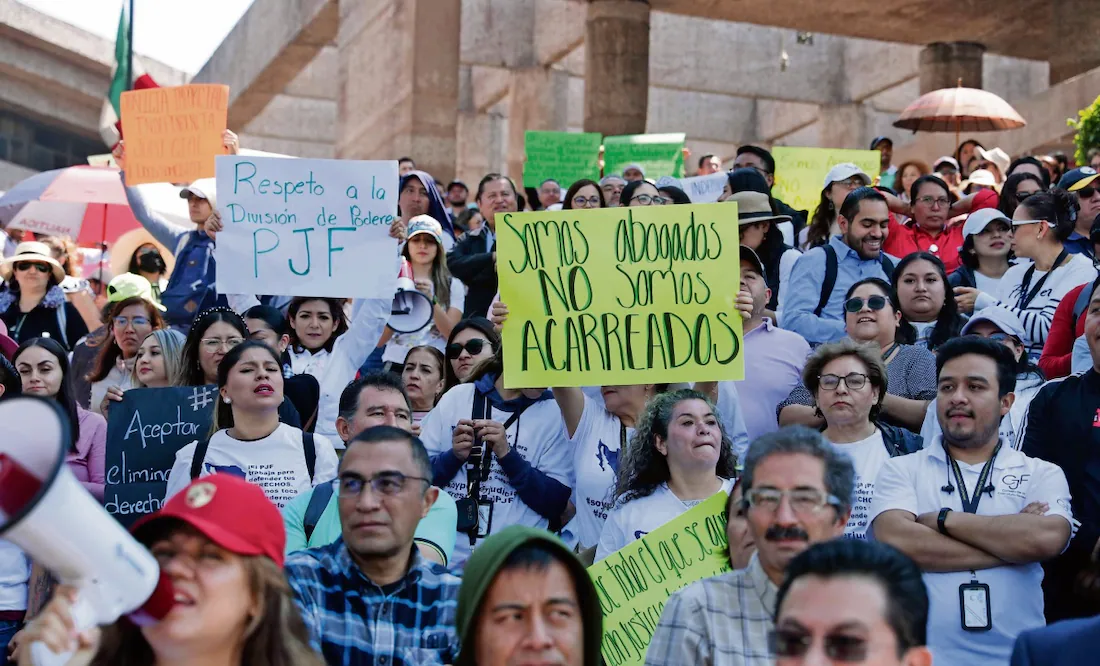 Jueces exigen que se anule la reforma judicial, advirtiendo que de lo contrario suspenderán sus actividades