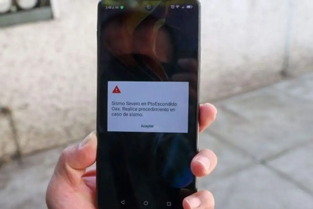 CRT abre consulta pública para modificar el mensaje de la alerta sísmica en celulares