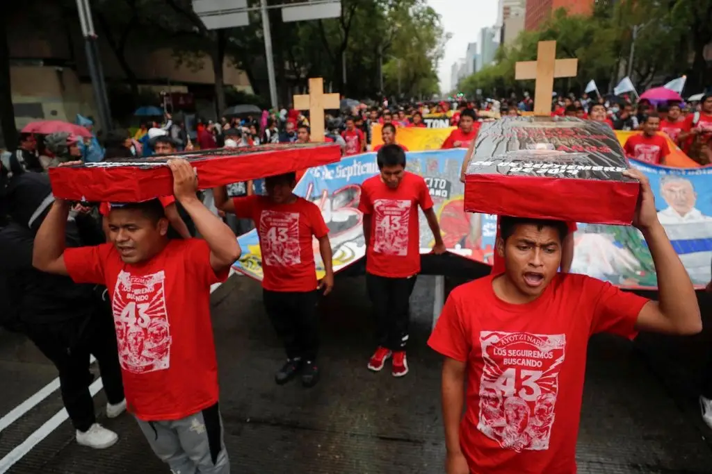 Juez ordena a Defensa entregar información sobre el caso Ayotzinapa