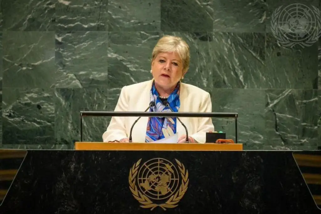 Alicia Bárcena pide eliminar el derecho de veto en la ONU; ningún país poderoso puede seguir siendo unilateral