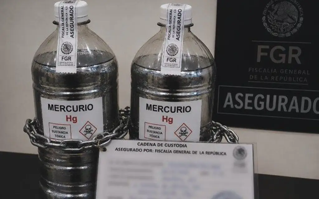 FGR investiga transporte de 480 kilos de mercurio tras derrame en paquetería de CDMX