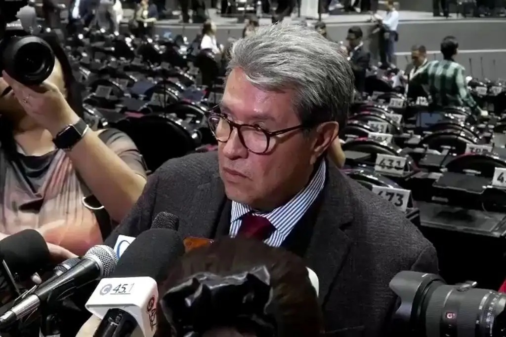 Diputados discutirán en septiembre iniciativa para prohibir doble nacionalidad para candidatos