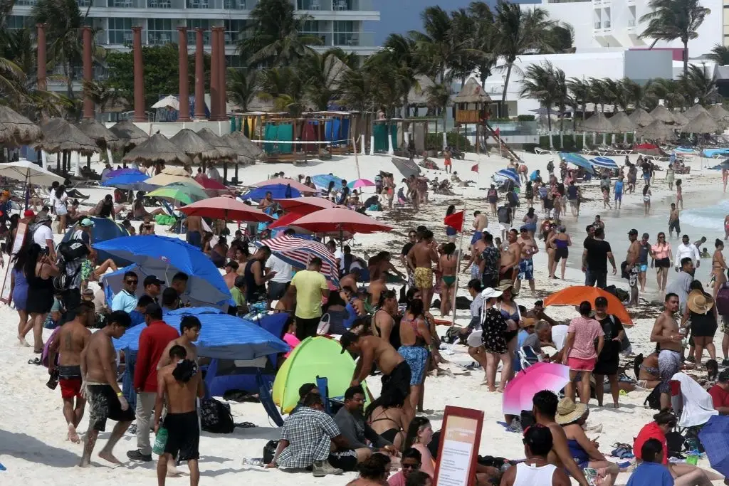 México pierde 10,2 % de turistas estadounidenses por falta de inversión y promoción